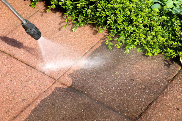 Best Garage Pressure Washing  in Teviston, CA